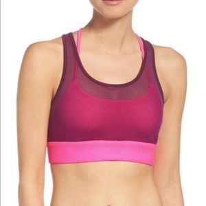 Alo Glare Bra Juneberry/Hot Pink